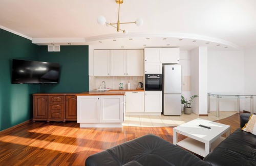 Warsaw Apartment | Bemowo Narwik Malachite Apartment