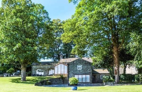 Middleham Cottage | BENINGBOROUGH, luxury holiday cottage, with open fire in Middleham