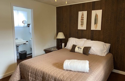 Force Hotel | Bennetts Valley Elk Country Inn