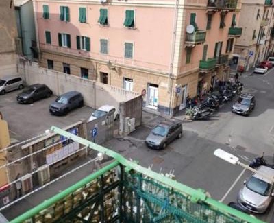 Sestri Ponente Apartment | Benny! Appartamento ad uso ESCLUSIVO con balcone!