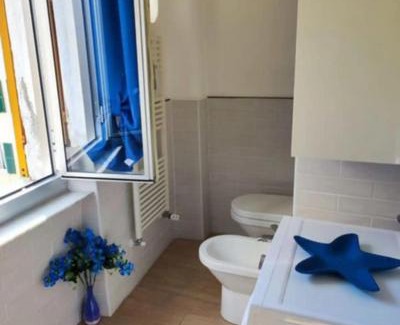 Sestri Ponente Apartment | Benny! Appartamento ad uso ESCLUSIVO con balcone!