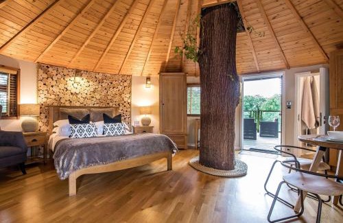Wadhurst House | Bensfield Treehouse