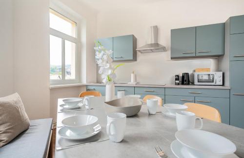Freital Apartment | Benville Freital - 2 Schlafzimmer - Wohnküche - WLAN