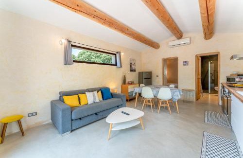 Saumane-de-Vaucluse House | Bergeries Saumane, Petite Bergerie