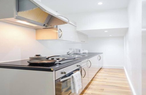 South Bermondsey Apartment | Bermondsey 1-bedroom apartment in London Central for Long and Short Stay