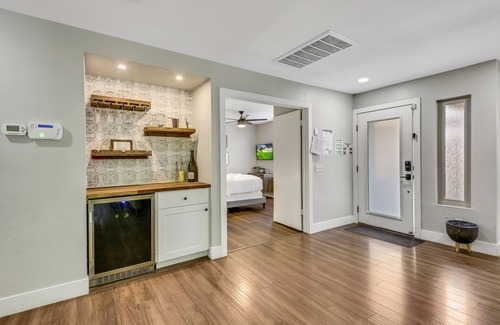 Bermuda Dunes House | Bermuda Bliss: Pool, Spa, Misters, Ping Pong, BBQ!