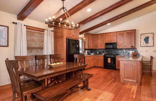 Truckee House | Bernese Gem