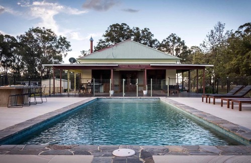 Bellbird House | Bernstein Estate - Classic country-style 4 bedroom home with pool and entertaining space