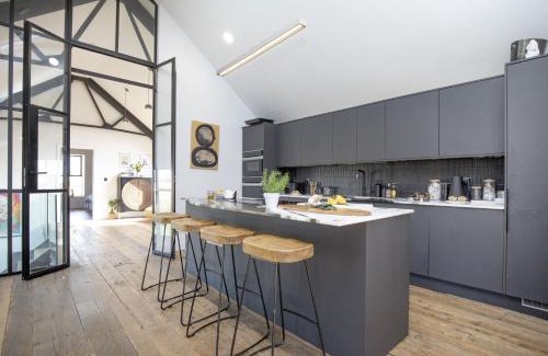 Hartland House | Berry Barn