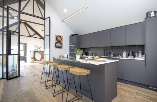 Hartland Cottage | Berry Barn is a tranquil haven nestled in an Area of Outstanding Natural Beauty
