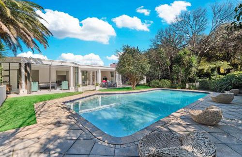 Greater Johannesburg Metropolitan Area House | Bespoke Luxury Sandton
