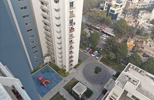 Gomti Nagar Apartment | Best 3bhk Homestay flat near IGP by Bayweaver Nest