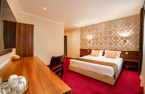 Bucharest City-Centre Hotel | Best accomodation at 800m to Bucharest Old Town