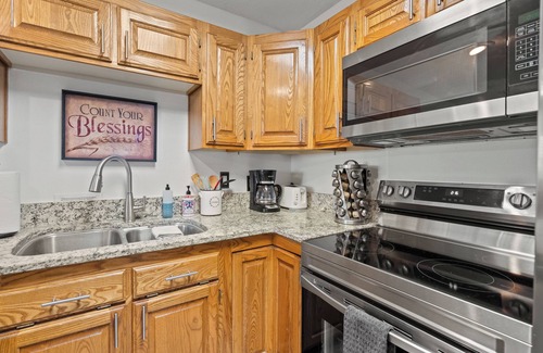 St. George Condo | *BEST AMENITIES IN ST. GEORGE! NEW REMODEL, PRIME LOCATION, AFFORDABILITY!*