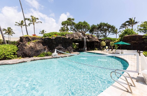 Hanamaulu Apartment | Best Deal Luxury Resort in Town Sleep 4 romantic, fun and relaxed