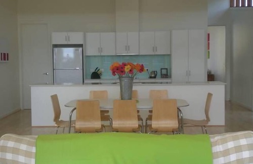 Normanville House | Best family-friendly villa on the Lagoon - Easily accommodates 3 families