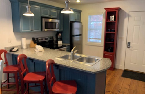 Branson Cottage | Best Family Resort in Branson! 2BDR Cottage in Stormy Point Village.