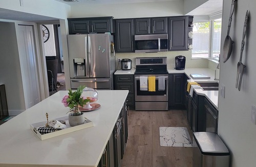 Tampa Villa | Best family Vacation with pool, ping pong table,pool table, etc.