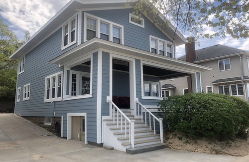 Macatawa Cottage | Best Front Porch In Macatawa - Private Lake Michigan Beach - 4 WEEK MINIMUM
