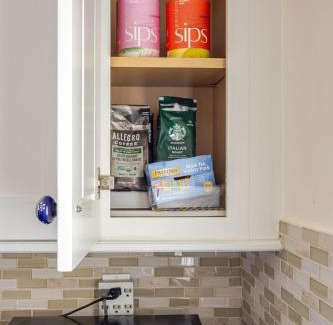 Greenwich House | Best hotel alternative for big group near train to NYC