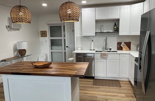 Fernandina Beach Apartment | Best kept secret on the marsh ,private 2 bedroom breathtaking poolside view.