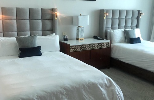 Bal Harbour Hotel | BEST LINE/OCEAN VIEW/2 QUEENS STUDIO AT THE RITZ w/ENHANCED CLEANING