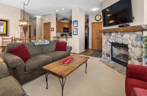 Sun Peaks House | BEST LOCATION! Steps from the Village, Private Garage + 4 Parking Spots!