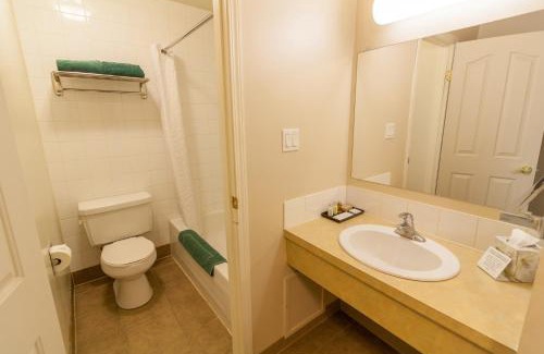 Drayton Valley Hotel | Best Maple Inn - Drayton Valley