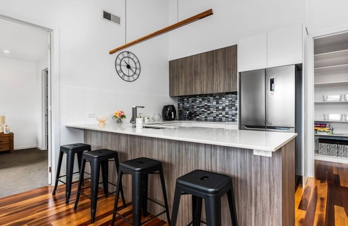 Inverloch House | Best of both Worlds Inverloch