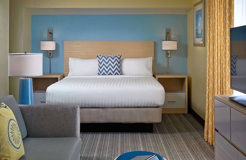 Gunter Afs Hotel | Best Place to Stay in Montgomery! Onsite Pool, Pets Allowed, Free Parking!