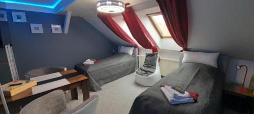 Wittenberge Apartment | Best-Preis -VIP Lounge- mit Netflix, Self-Check-In, eBike Ladestation, Fahrradraum, WLAN und Netflix - direkt am Elberadweg im Herzen von Wittenberge