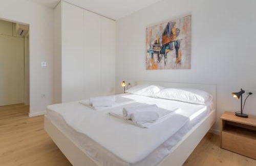 Cres Apartment | Best Sea View Apartment
