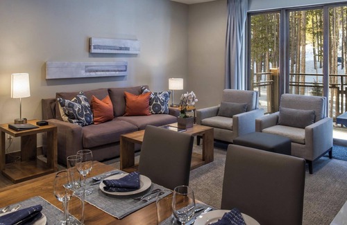 Breckenridge Cabin | BEST Ski in/Ski out! Grand Colorado Peak 8! Two Bedroom. Sleeps 8.
