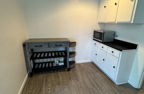 Pico - Robertson Apartment | Best, top, beautiful LA view 2-bedroom place with WiFi, AC in nice Los Angeles