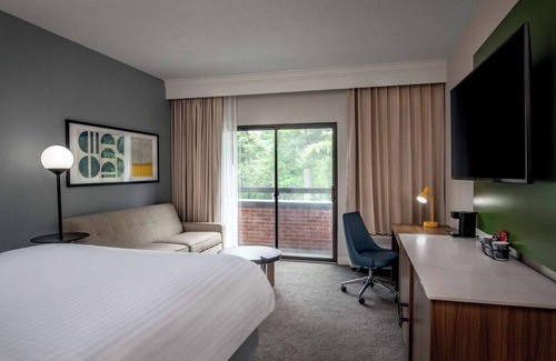 Foxboro Hotel | Best Value, Quality Stay! Pet-Friendly, Near F. Gilbert Hills State Forest