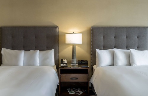 Sunnyvale West Hotel | Best Value, Quality Stay! 3 Pleasant Units, Free Parking, Pool, Pets Allowed