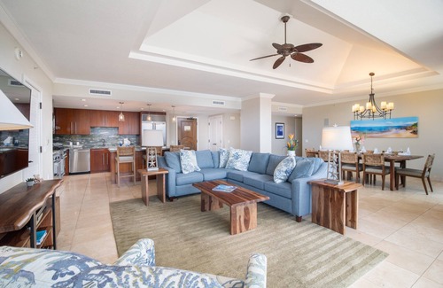 Lahaina Condo | Best Views at Honua Kai - Penthouse Suite with Private Lanai & Grill-Honua Kai K1025