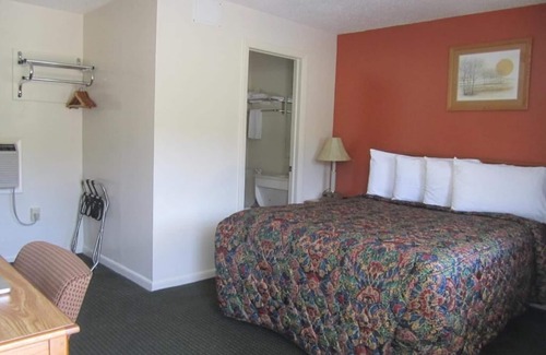 Rockfall Hotel | Best Way Inn