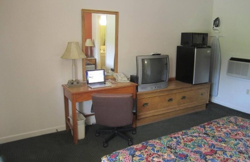 Rockfall Hotel | Best Way Inn