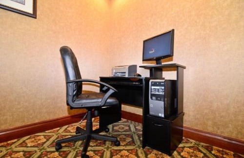 Walker's Island Hotel | Best Western Heritage Inn and Suites