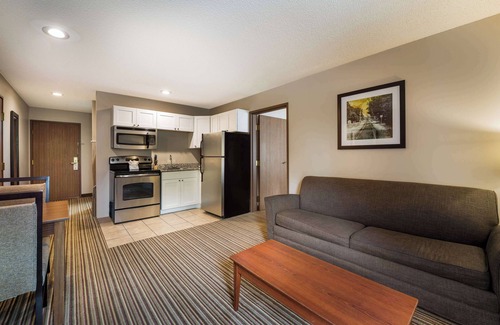 Mauston Hotel | Best Western Park Oasis Inn