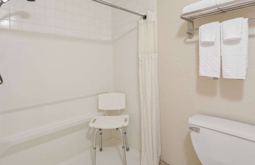 East Pasadena Hotel | Best Western Pasadena Royale Inn & Suites