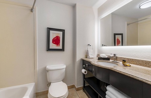 North Little Rock Hotel | Best Western Plus JFK Inn & Suites