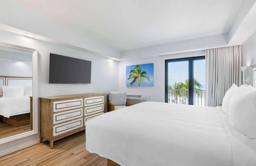 Fort Myers Beach Hotel | Best Western Plus Beach Resort