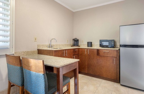 Carlsbad Village Hotel | Best Western Plus Beach View Lodge Carlsbad