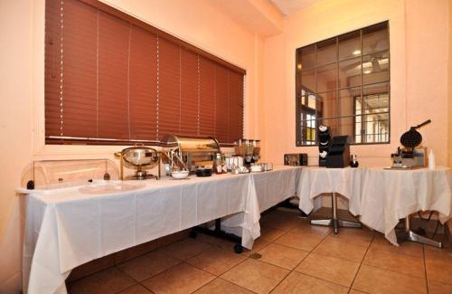 Milpitas Hotel | Best Western Plus Brookside Inn