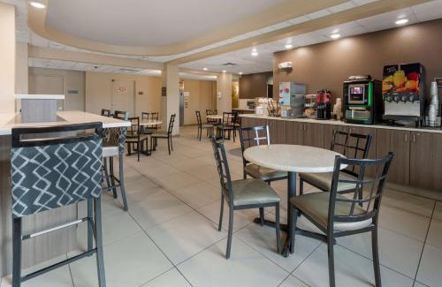 College Hotel | Best Western Plus Chena River Lodge