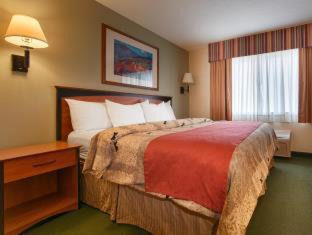 Pueblo Hotel | Best Western Plus Eagleridge Inn & Suites