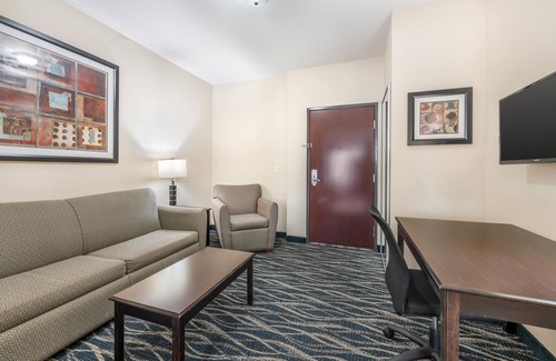 Wichita Hotel | Best Western Plus Eastgate Inn & Suites