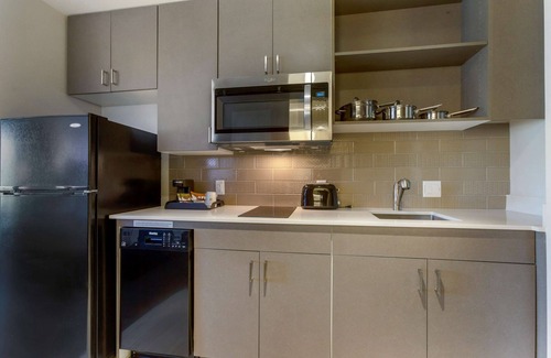 Deer Valley Hotel | Best Western Plus Executive Residency Phoenix North Happy Valley